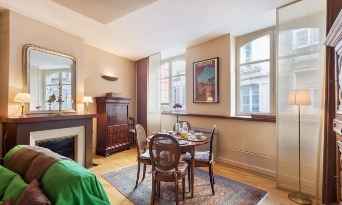 Bayonne Apartment | Bayonne - Cathedral & Halles - Centre ville