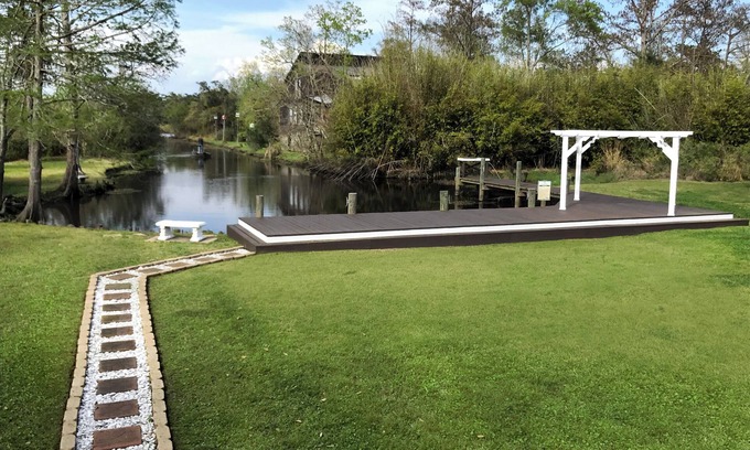 Slidell House | Bayou Waterfront Getaway in Luxury- 25 Min to New Orleans