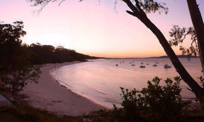 Nelson Bay House | Bayscape-on-Wallawa-Road