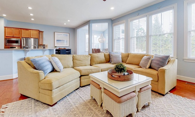Sun Ridge House | Bayside Resort home with private game room and paid-access pools and hot tub