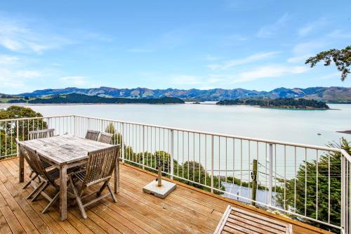 Diamond Harbour House | Bayview Beauty - Charteris Bay Holiday Home