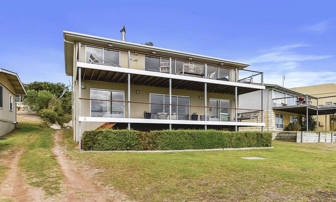 Waterhouse House | Bayview - Fantastic Panoramic Views of Guichen Bay - Pet Friendly Inside