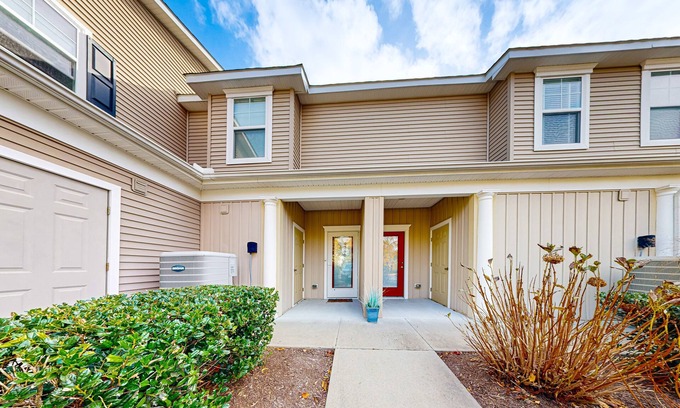 Selbyville Condo | Bayville Shores townhome, AC, & W/D - pool, gym & tennis court access