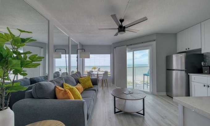 Belleair Beach Condo | BBC113 Renovated Beachfront Condo W/Pool