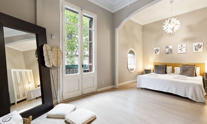 el Fort Pienc Apartment | BC0CR020S1 - Sagrada 1 - Spacious basic place ideal for groups to 6 pax