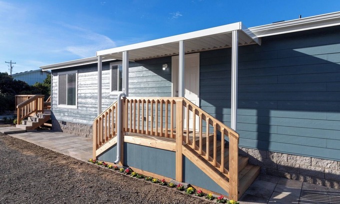 Florence House | Beach Access at Falcon Shores