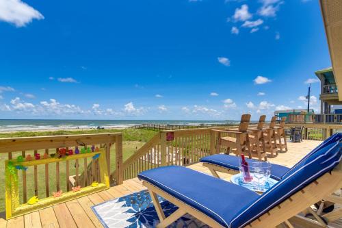Surfside Beach House | Beach Access Renovated Casa Bonita Surfside