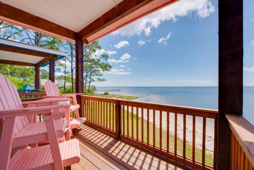 Carrabelle House | Beach and Dock Access Lanark Village Escape!