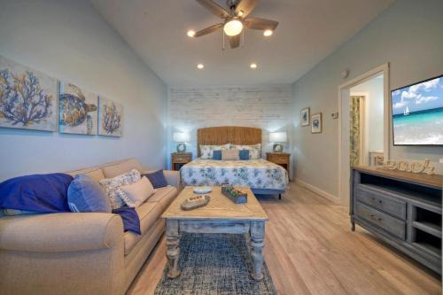 Port Aransas House | Beach Boardwalk Access 2 Pools PickleballTennis Beach Bliss by AvantStay