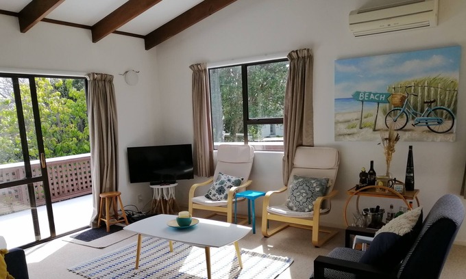 Waikanae House | Beach Break at Waikanae