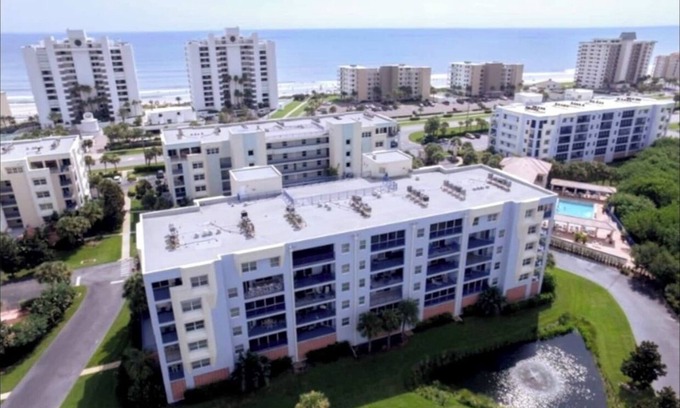 New Smyrna Beach Condo | Beach Breeze - Oceanwalk Resort 14-206