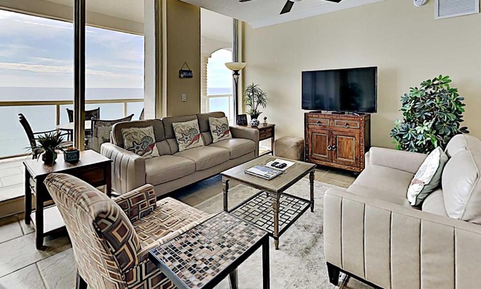 Pensacola Beach Apartment | Beach Club #1605C