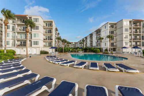 Saint Simons Island House | Beach Club 303