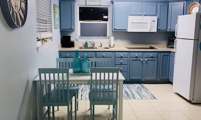 New Smyrna Beach House | Beach cottage cozy & clean; NSB BEACH RETREAT 8103335397