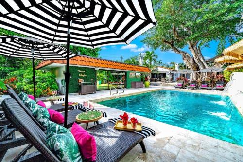 Harbor Beach House | Beach Estate Las Olas Beach Best Location