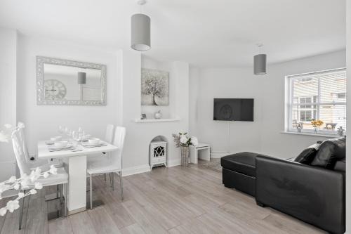 Walton on the Naze House | Beach Front House
