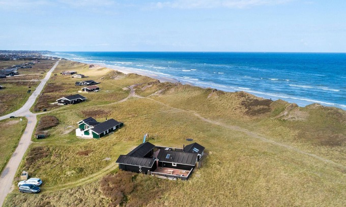 Hjørring House | Beach front home in Hjørring with sauna