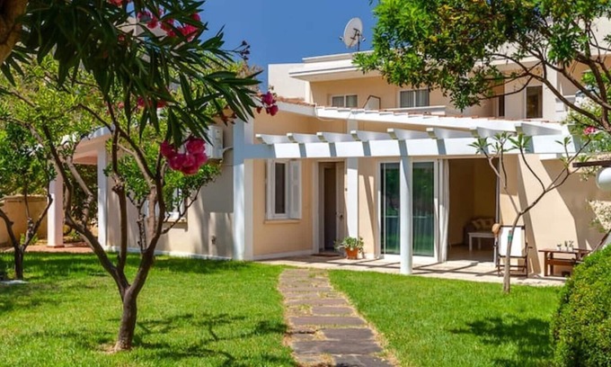 Nea Chora House | Beach Front House, Kalamaki Bungalow