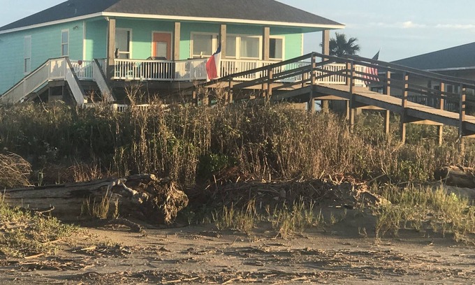 Surfside Beach House | *Beach Front* Ramp & Private Walkover with 5 Bdrms *ADA wide doors*