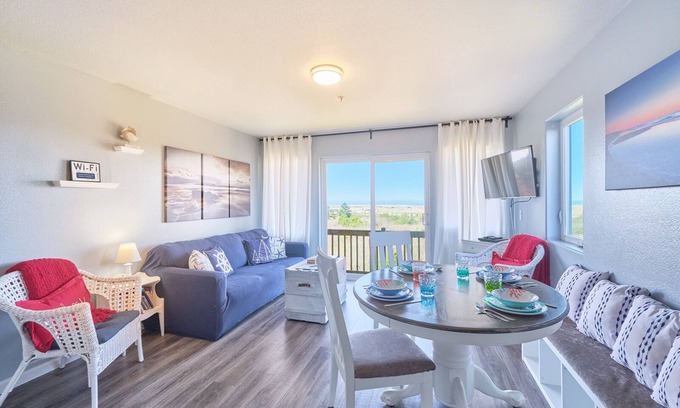 Long Beach Condo | Beach Haven - Walk to town & beach, Amazing Views