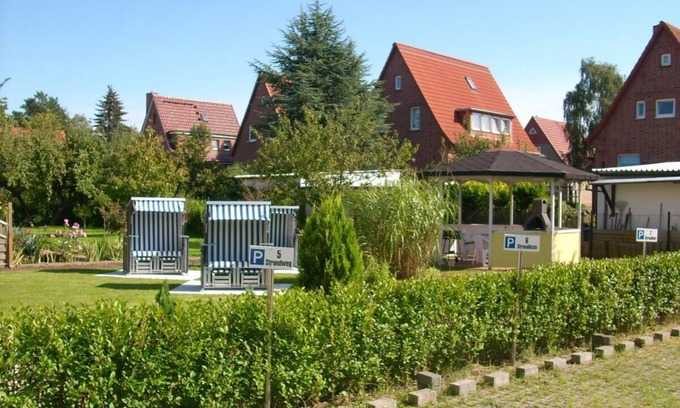 Warnemuende Apartment | Beach house, beach thistle