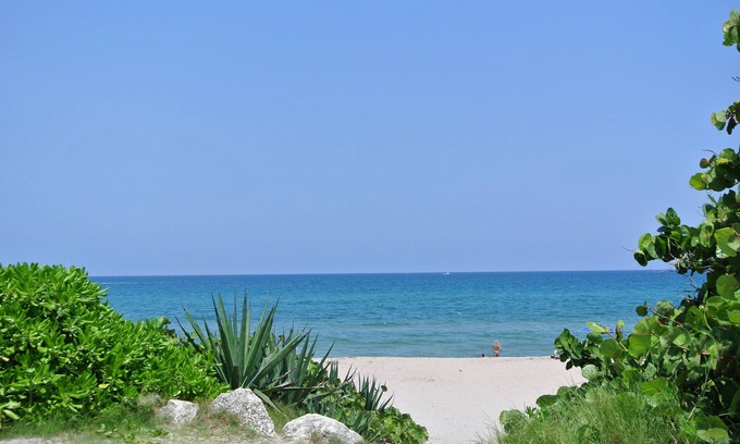 Briny Breezes Cottage | Beach House East of A1A, Private Hot Tub, Outdoor Oasis