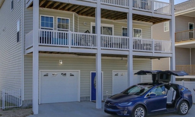 East Ocean View House | Beach House on the Bay