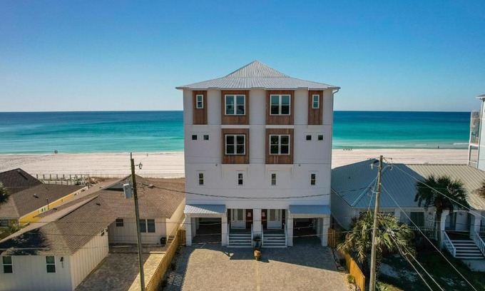 Crescent Beach House | Beach House - Sugar Sands by Panhandle Getaways