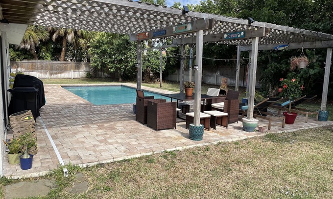 Seacoast Shores House | Beach house with HEATED pool one block from the beach!