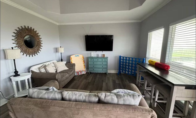 Port Bolivar House | Beach House with Beach View