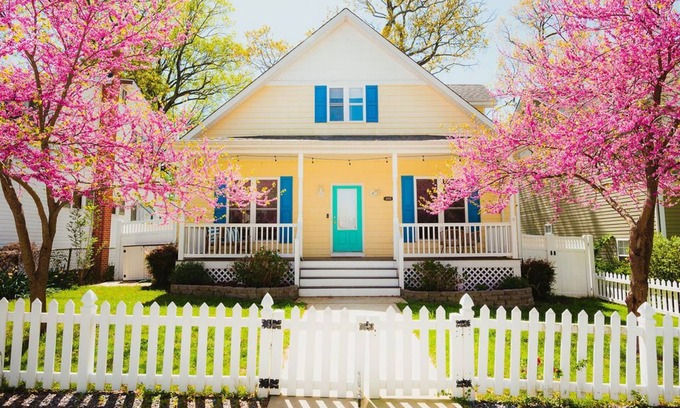 North Beach House | Beach House w/Yard, Beach Passes, Firepit, King Beds near Boardwalk, Restaurants