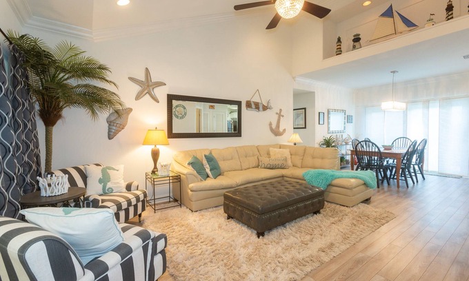 South Padre Island Condo | Beach life living!