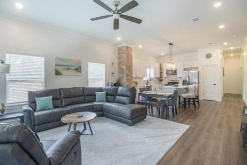 Gulfport House | Beach Retreat at Gaston Point