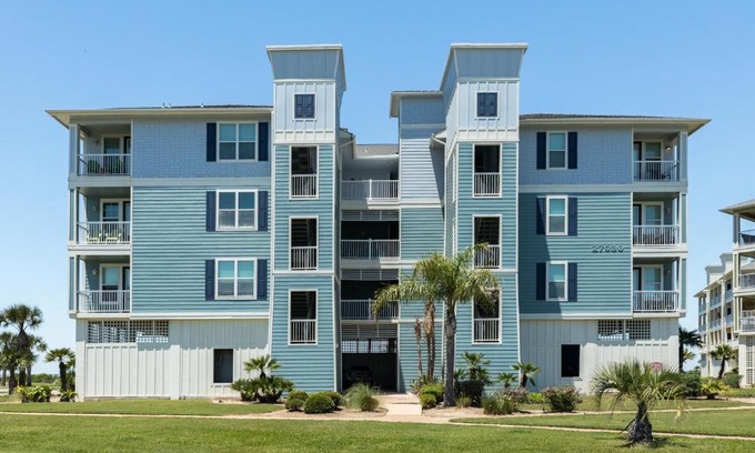 Galveston Apartment | Beach Retreat
