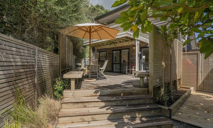 Pauanui House | Beach Road Beauty - Pauanui Holiday Home
