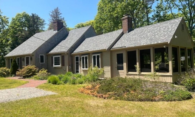 East Orleans House | Beach Road pearl