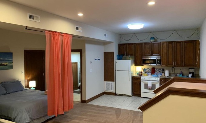 Cottage Line Apartment | Beach Side HideAway condo