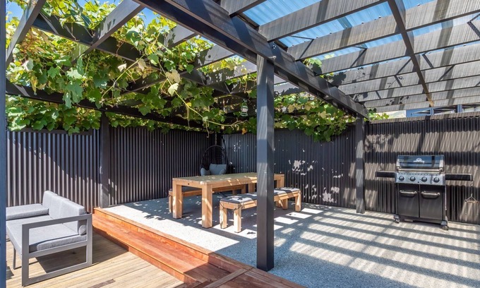 Pohara House | Beach Stay is a modern and comfortable beach bach close to the beach