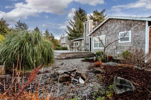Gearhart House | Beach Stroll Haven