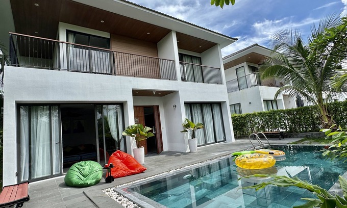 Duong To Villa | Beach villa 3BR private swimming pool