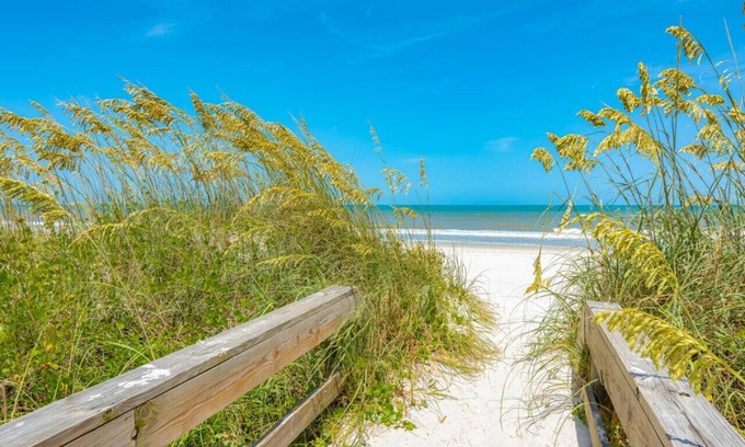 Jacksonville Beach House | Beach-Walk Getaway Sleeps 4! 1 Block from Ocean