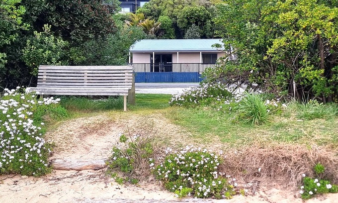 Tata Beach House | Beachaven - REAR Cottage at Ligar Bay with Free Kayaks and unlimited Wifi.
