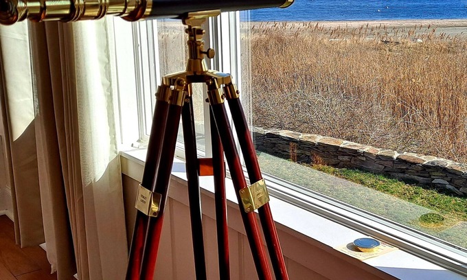 Portsmouth House | BeachCliff- Beachfront Home