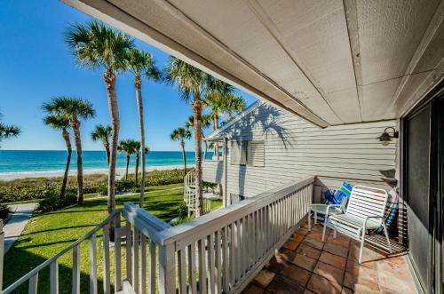 Belleair Beach House | Beachfront Aldea 6