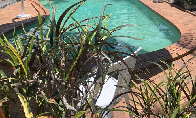 Torquay Apartment | Beachfront at Silver Sands - opposite Shelly Beach in Hervey Bay - Heated Pool