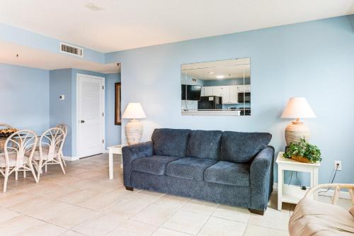 Myrtle Beach Apartment | Beachfront Condo with Pool at Myrtle Beach Resort!