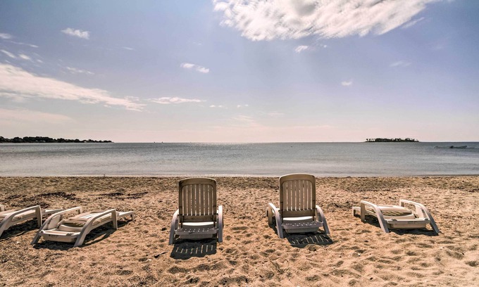 Milford Cottage | Beachfront Connecticut Retreat w/Views!