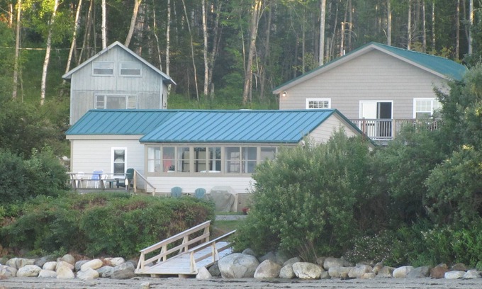 Salsbury Cove Cottage | BEACHFRONT COTTAGE ON FRENCHMAN'S BAY Sleeps 7! Only 5 miles from ACADIA!
