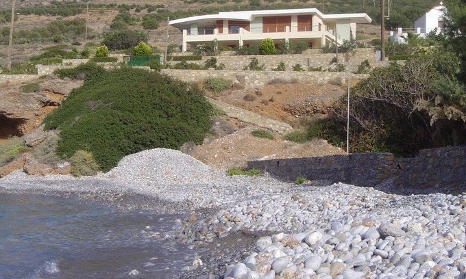 Pefki Apartment | Beachfront Garden Suite Just Steps to the Beach