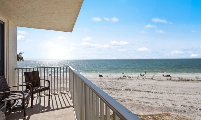 South Island Condo | 🌴 Beachfront Gulf View Condo | Estero Beach & Tennis Club 206C Located in the desirable Estero Beach & Tennis Club, this 2nd-floor unit offers panoramic Gulf views, private balcony sunsets, and direct beach access